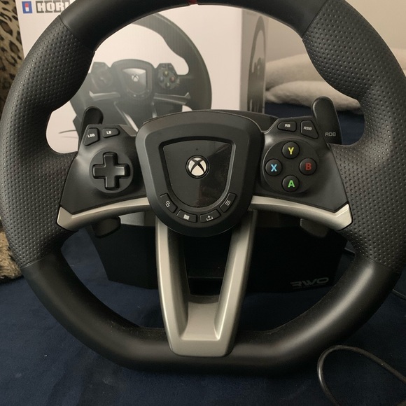 Steering wheel for Xbox series x - Picture 2 of 3